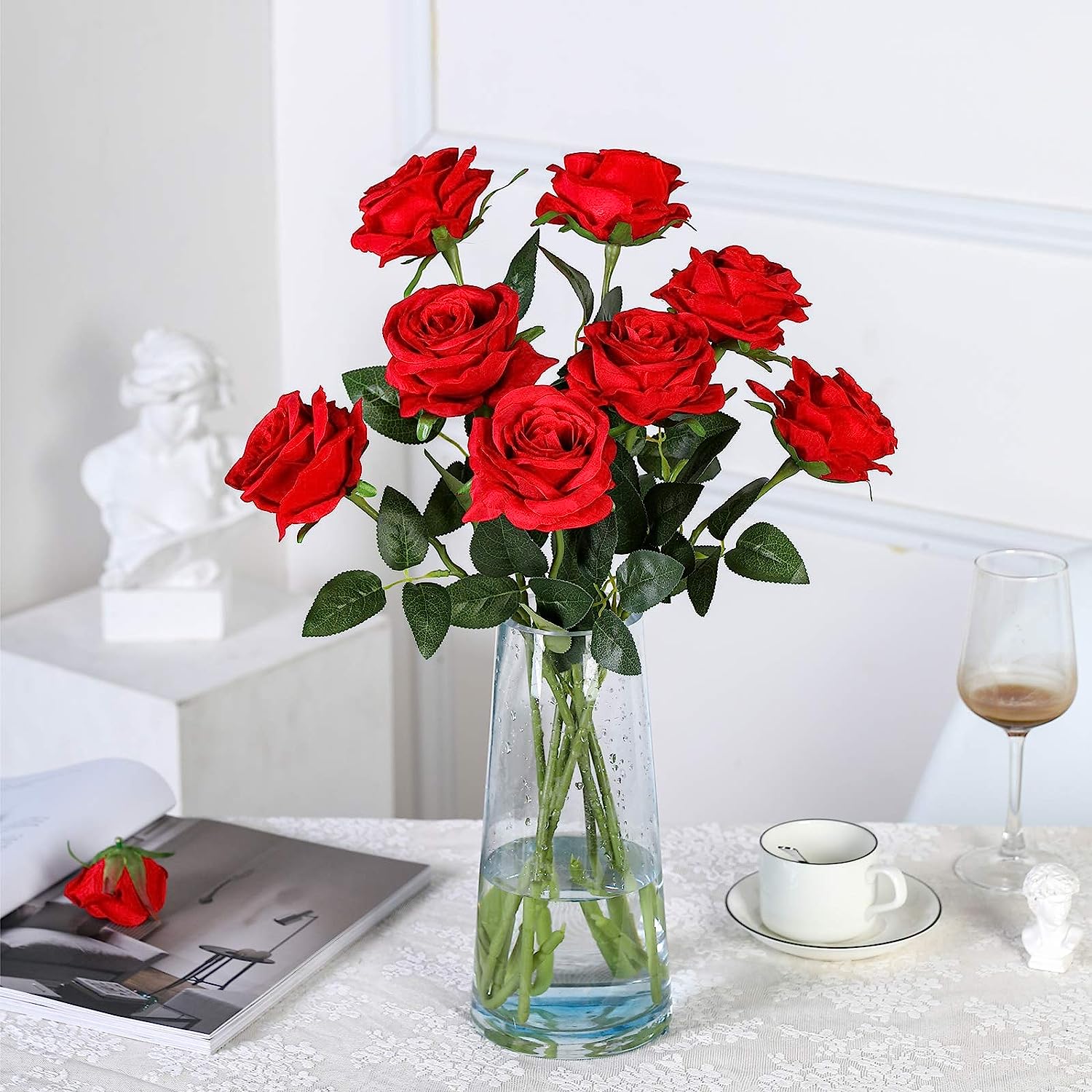 Florist Supply Bulk - ช่อดอกกุหลาบแดงประดิษฐ์ 12 ชิ้น – ดอกไม้ผ้าไหมที่ดูสมจริง พร้อมก้านยาว